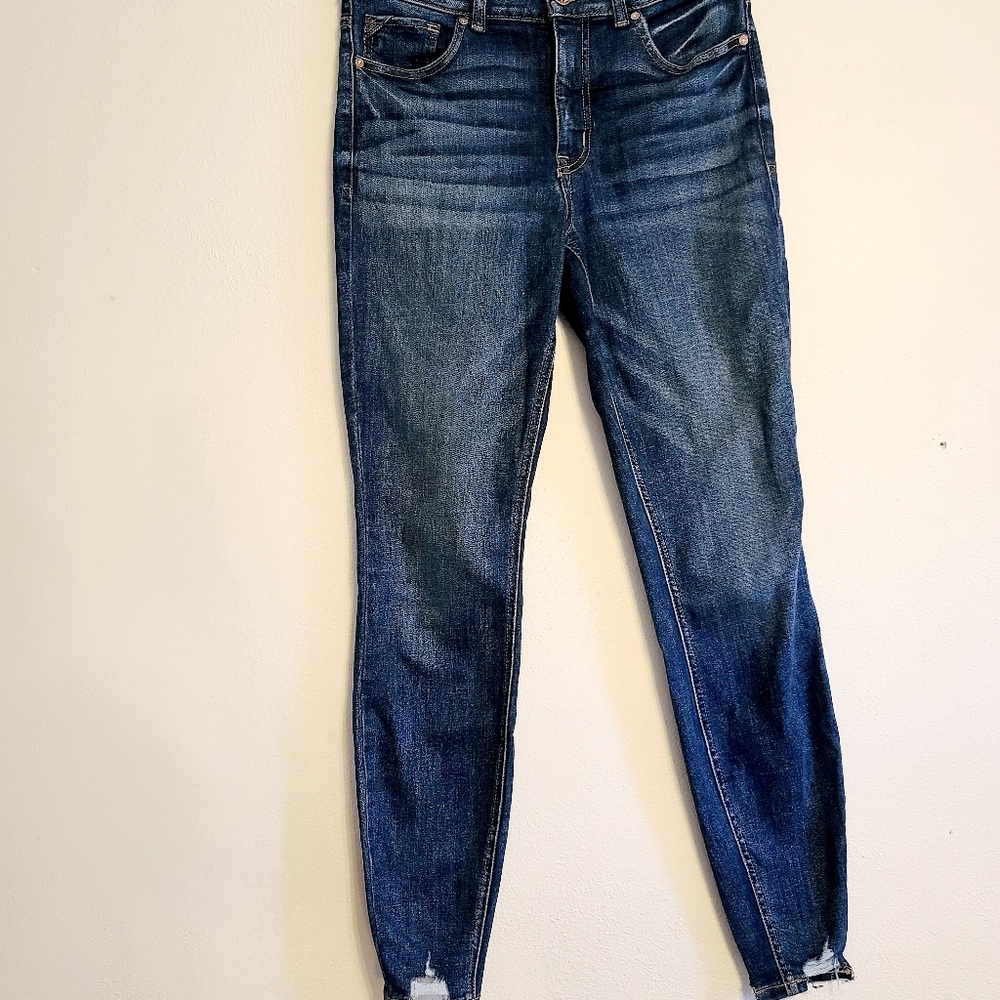 Maurices Women's Size 10 Long Skinny Distressed Hem Denim Blue Jeans 32" Inseam